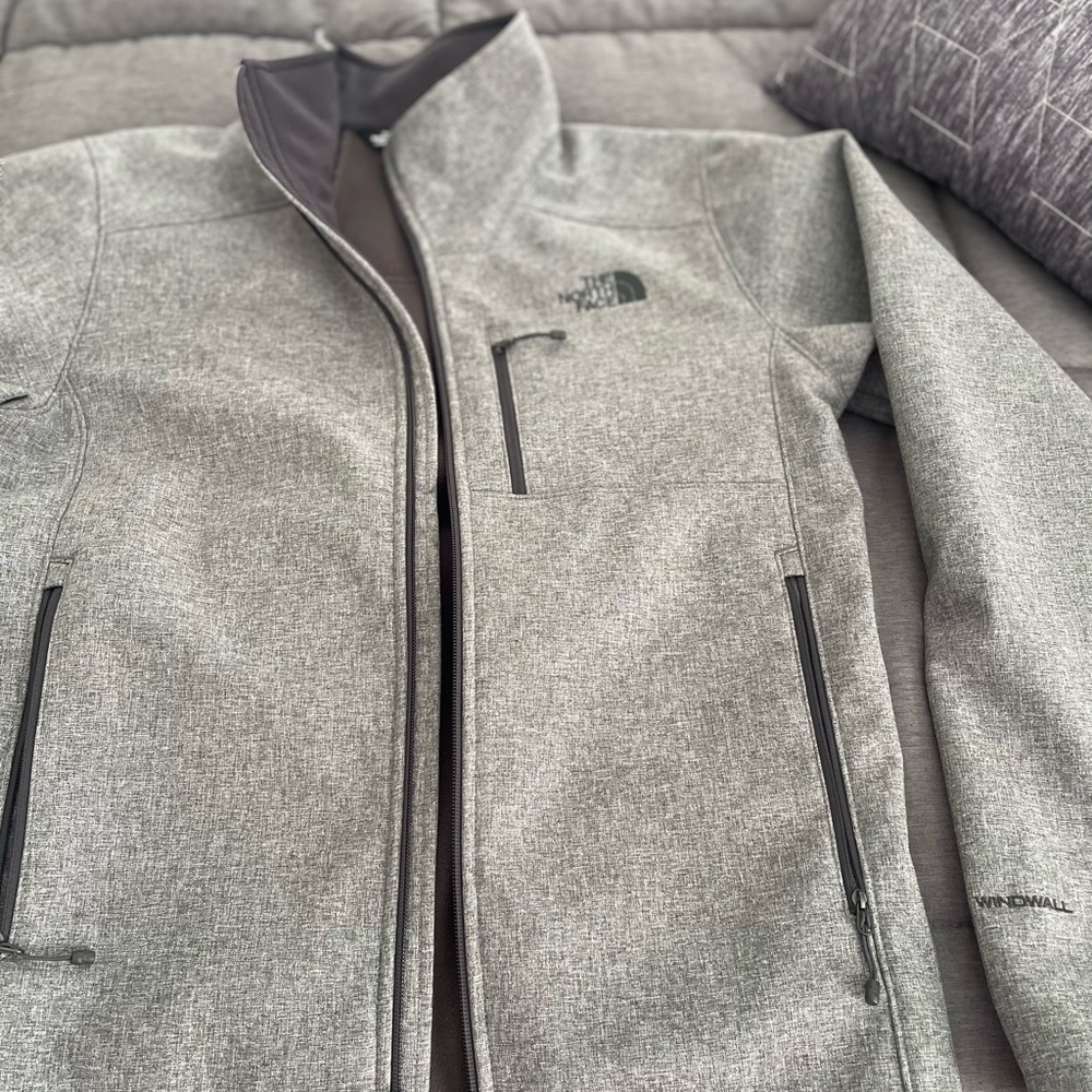 The North Face Men's Heather Gray Performance Soft-Shell Jacket